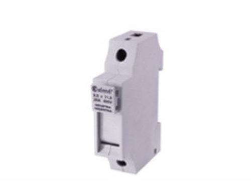17377-PORTAFUSIBLE-SECCIONADOR-20A-8.5X31.5MM-PARA-RIEL-DIN PORTAFUSIBLE SECCIONADOR 20A 8.5X31.5MM PARA RIEL DIN